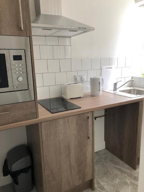 Luxury Lavish Studio Apartments Le1 레스터 외부 사진
