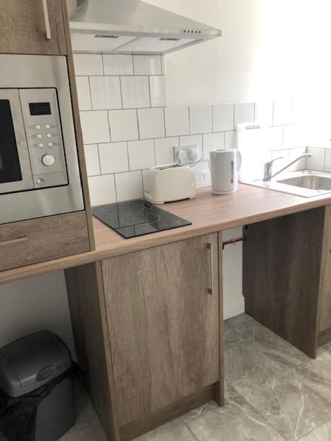 Luxury Lavish Studio Apartments Le1 레스터 외부 사진